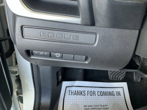 Used 2023 Nissan Rogue S AWD/4WD image 20