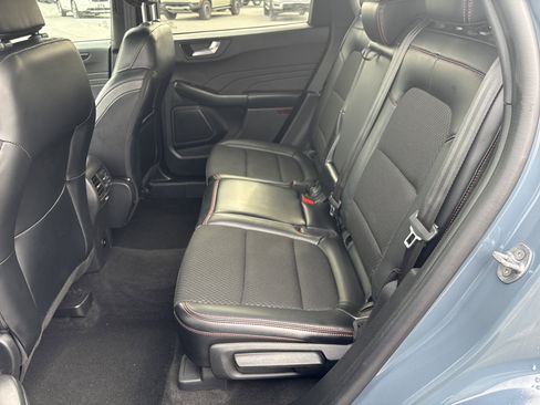 Used 2025 Ford Escape ST-Line image 16