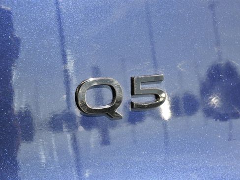 Used 2025 Audi Q5 Premium Plus w/ Premium Plus AWD/4WD image 19