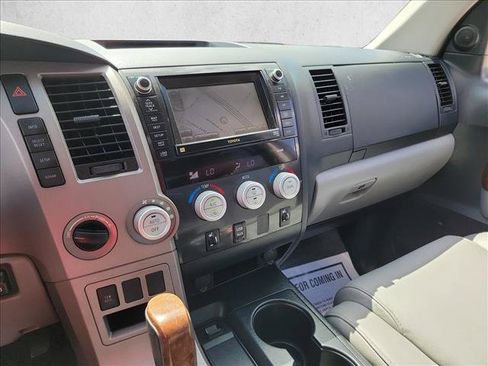 Used 2013 Toyota Tundra Limited w/ Memory Pkg AWD/4WD image 23