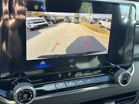 New 2026 Chevrolet Colorado W/T image 16