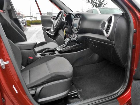 Used 2020 Kia Soul LX image 20