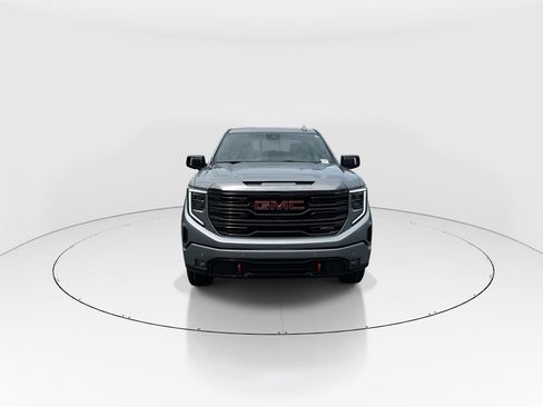 Used 2023 GMC Sierra 1500 AT4 w/ AT4 Premium Package AWD/4WD image 3