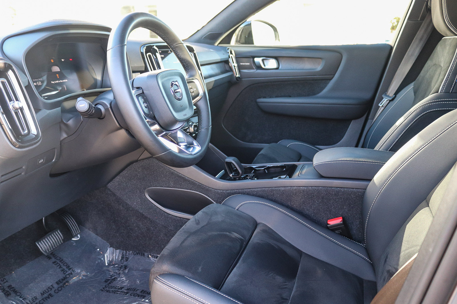 Used 2023 Volvo C40 P8 Recharge Ultimate AWD/4WD image 20