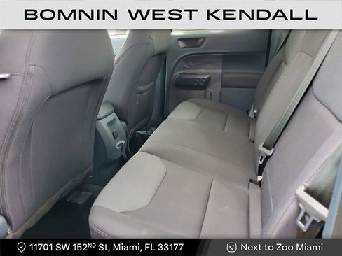 Used 2022 Ford Maverick XL image 8