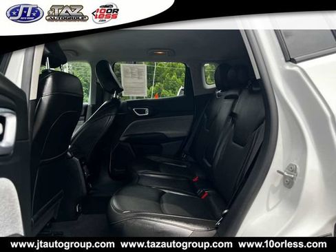 Used 2022 Jeep Compass Latitude AWD/4WD image 18
