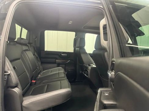 Used 2021 Chevrolet Silverado 3500 LTZ w/ LTZ Premium Package image 17