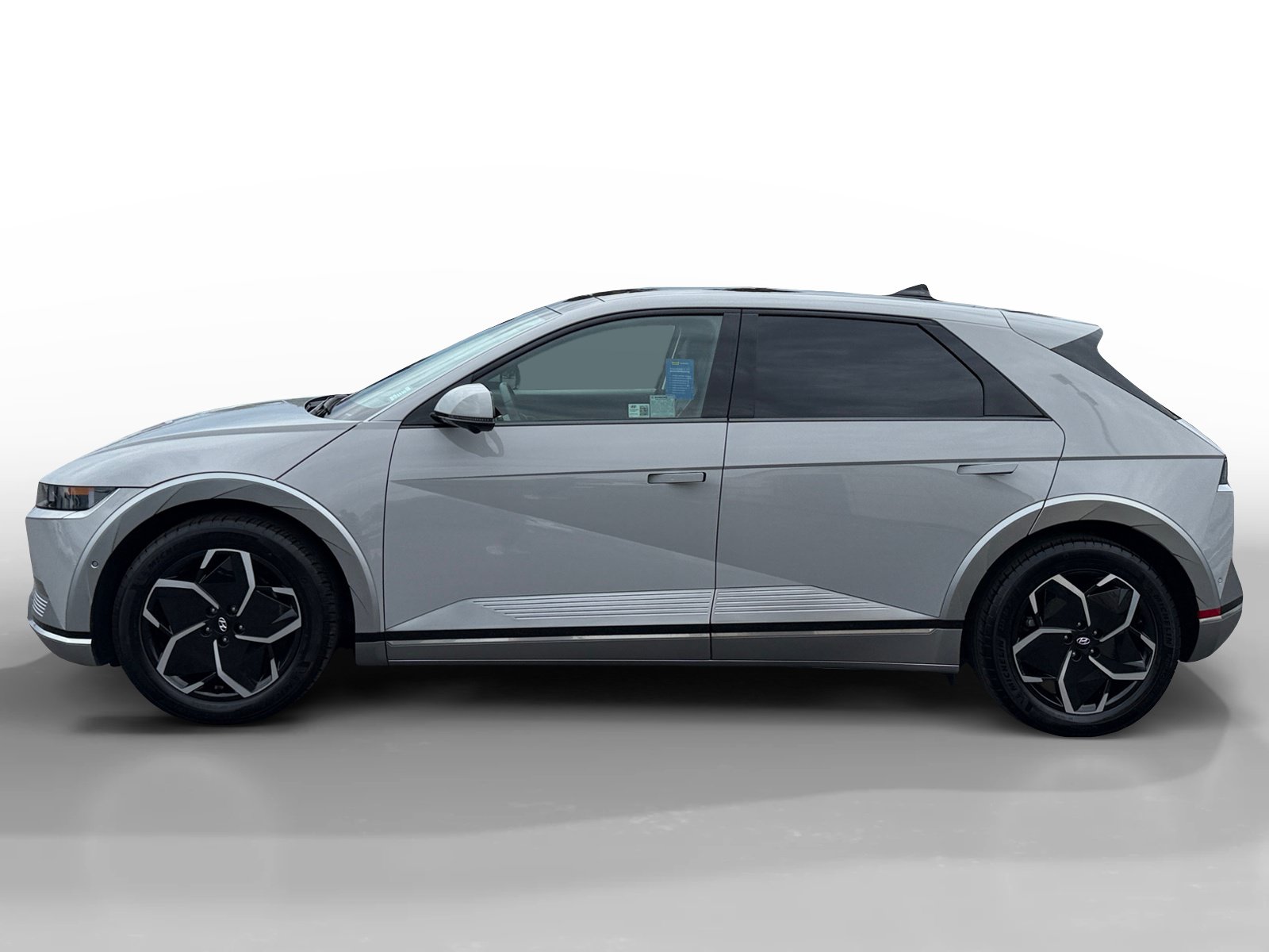 Used 2024 Hyundai Ioniq 5 Limited RWD image 2