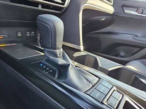 Used 2025 Toyota Camry LE image 12