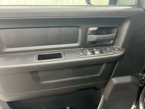 Used 2024 RAM 3500 Tradesman w/ Chrome Appearance Group AWD/4WD image 15