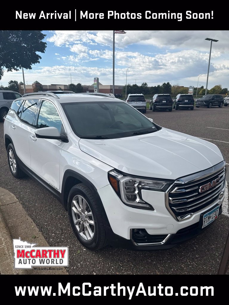 Used 2024 GMC Terrain SLT AWD/4WD image 1