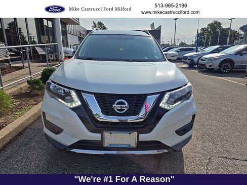 Used 2017 Nissan Rogue SV w/ SV Premium Package AWD/4WD image 2