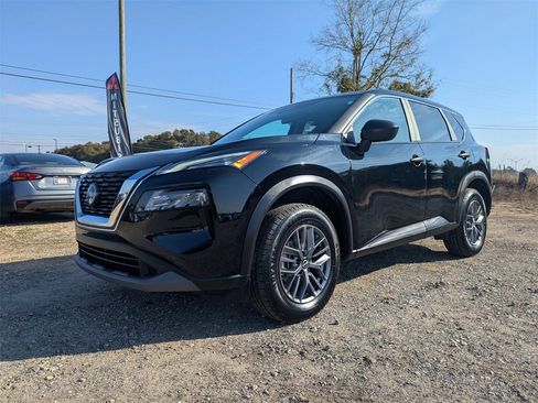 Used 2023 Nissan Rogue S image 7