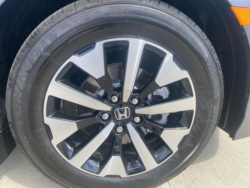 Certified 2026 Honda Odyssey EX-L image 29