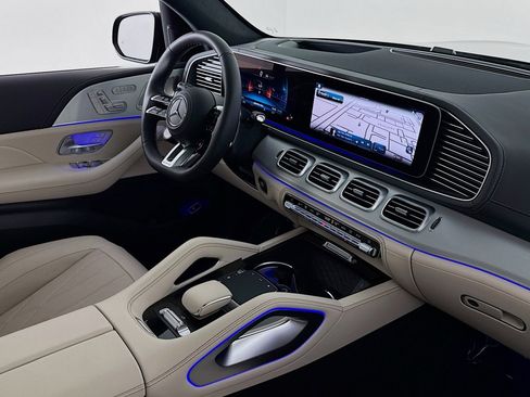 New 2026 Mercedes-Benz GLS 63 AMG 4MATIC image 16