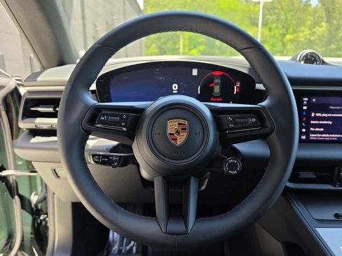 New 2026 Porsche Macan Electric RWD image 26