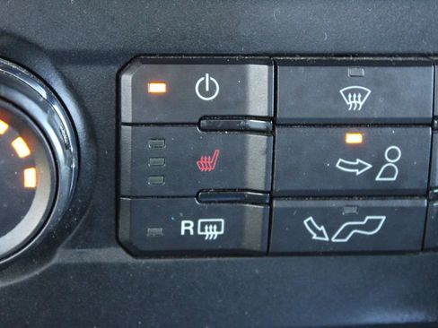 Used 2016 Ford F150 XLT w/ Equipment Group 302A Luxury image 38