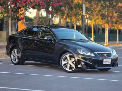 Used 2012 Lexus IS 250 w/ Premium Pkg Value Edition RWD image 3