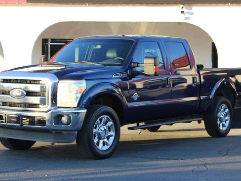 Used 2011 Ford F250 Lariat w/ Lariat Ultimate Pkg image 1