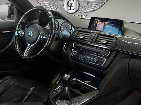 Used 2015 BMW M4 Coupe image 18