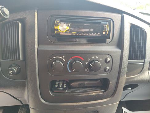 Used 2005 Dodge Ram 1500 Truck SLT w/ Sport Appearance Group image 26