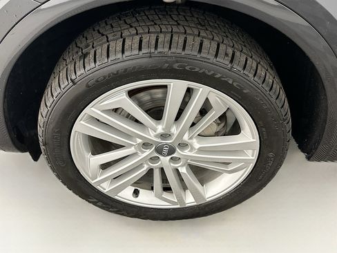 Used 2018 Audi Q5 2.0T Premium Plus w/ Premium Plus Package image 11