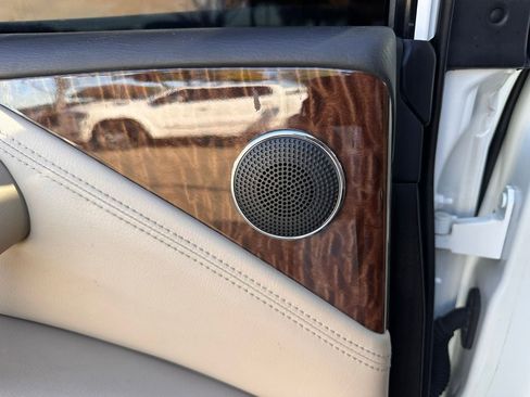 Used 2017 Nissan Armada Platinum w/ Captain Seat Package image 20