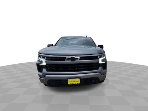 Used 2024 Chevrolet Silverado 1500 RST w/ Z71 Off-Road Package AWD/4WD image 3
