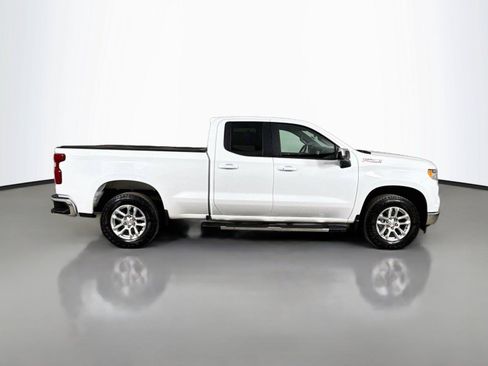 Used 2025 Chevrolet Silverado 1500 LT w/ Z71 Off-Road Package AWD/4WD image 13
