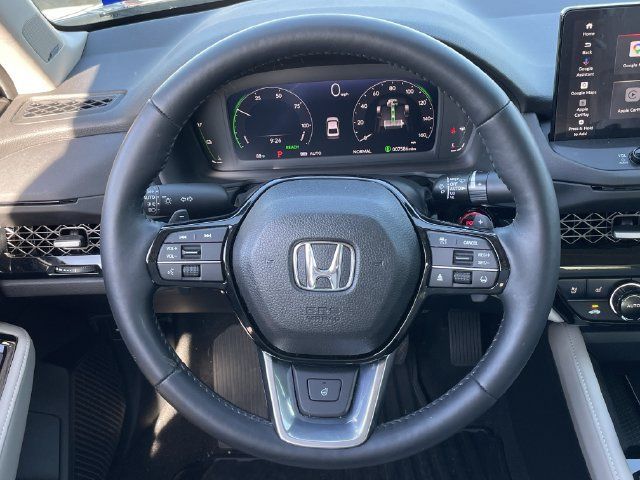 Used 2025 Honda Accord Touring image 12