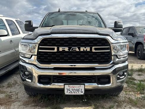 Used 2024 RAM 2500 Big Horn w/ Level 2 Equipment Group AWD/4WD image 3