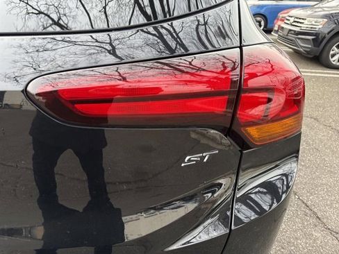 Used 2023 Buick Encore GX Select w/ Sport Touring Package image 34