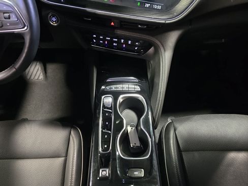 Used 2023 Buick Envision Essence AWD/4WD image 16