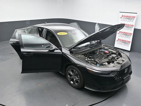 Used 2023 Honda Accord EX image 39