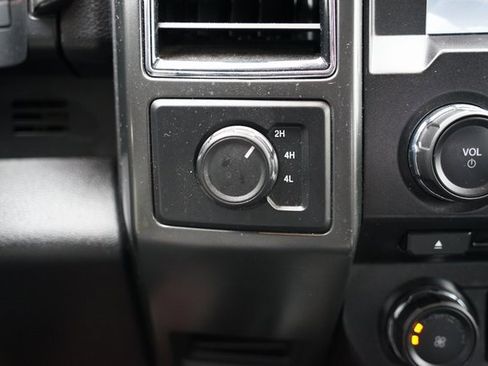 Certified 2018 Ford F150 XLT w/ Equipment Group 302A Luxury image 15