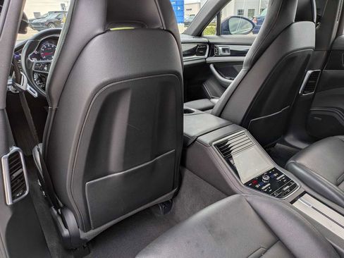 Used 2017 Porsche Panamera 4 image 16