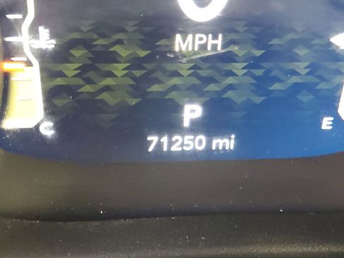 Used 2021 Jeep Wrangler Unlimited Sahara image 26