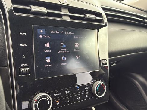 Used 2022 Hyundai Tucson SE image 15