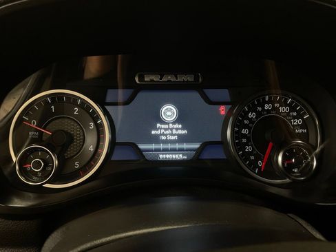 Used 2024 RAM 2500 Laramie image 15