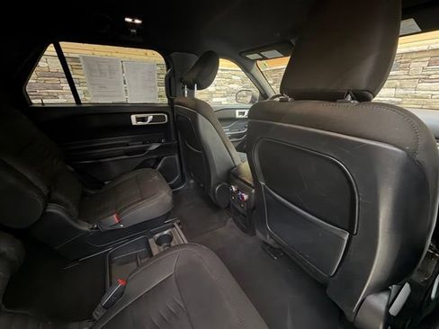 Used 2020 Ford Explorer XLT w/ Comfort Package AWD/4WD image 30