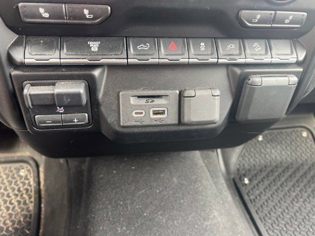Used 2022 Chevrolet Silverado 2500 LTZ w/ Gooseneck/5TH Wheel Package AWD/4WD image 40