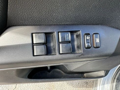 Used 2016 Toyota RAV4 LE image 13