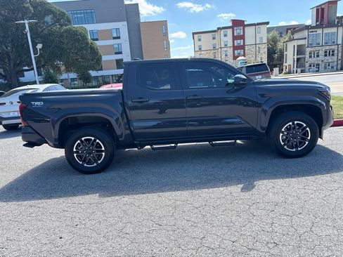 Used 2025 Toyota Tacoma TRD Sport RWD image 6