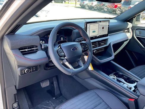 New 2026 Ford Explorer ST-Line image 8