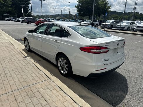 Used 2019 Ford Fusion Energi Titanium FWD image 27