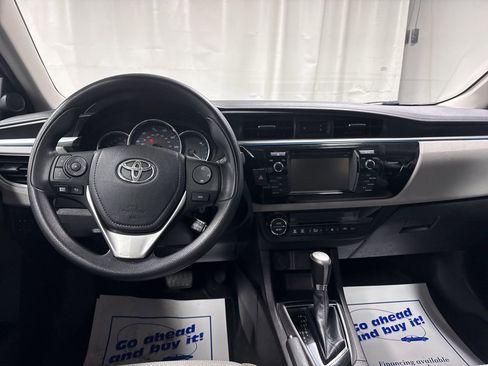 Used 2016 Toyota Corolla LE image 8