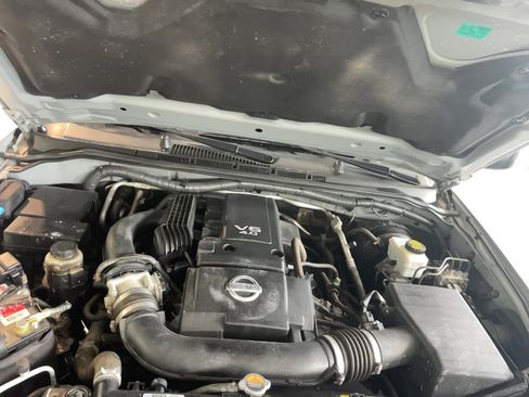 Used 2017 Nissan Frontier SV w/ SV Value Truck Package AWD/4WD image 20