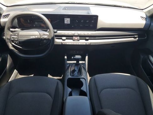 Used 2025 Kia K4 FWD image 13