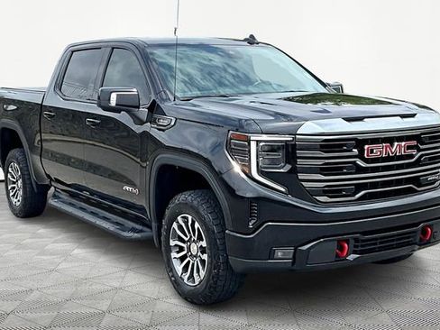 Used 2022 GMC Sierra 1500 AT4 w/ AT4 Preferred Package image 1