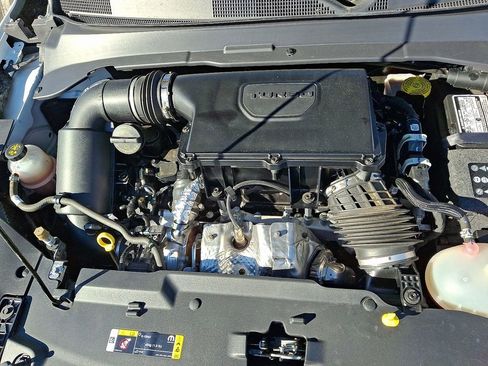 Used 2024 Jeep Compass Latitude image 27